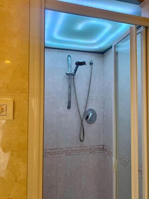 Апартаменты Benvenuti In Casa Peluca! Местре Экстерьер фото